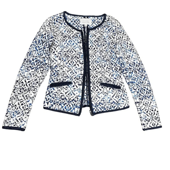 Gorgeous blue quilted jacket by Hinge size XS in like new condition​ - Picture 2 of 6